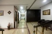 Hotel Oyo Premium Huda Metro Gurgaon Indien